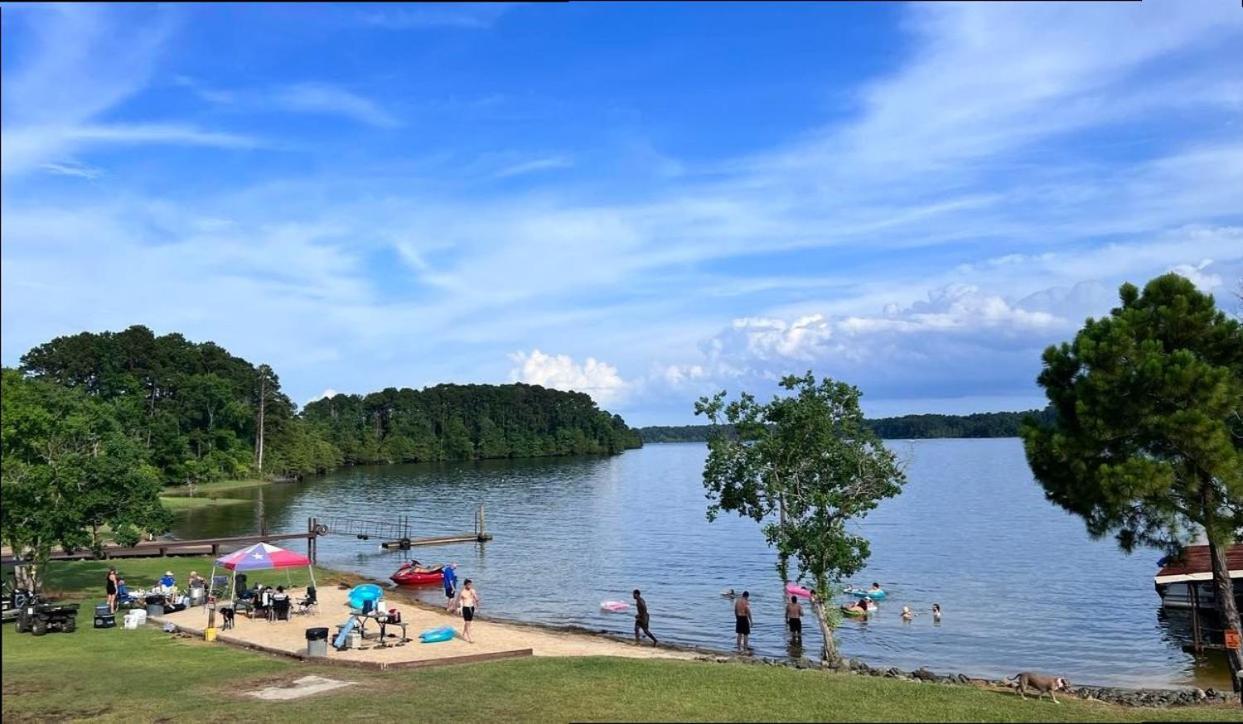 Alpine Lakeside Motel Room Backside Hemphill ภายนอก รูปภาพ